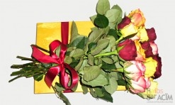 Dāvana ar ziediem