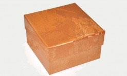 Oranža dāvanu kaste 10x10x6 cm