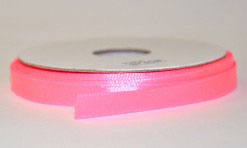 Spilgti rozā auduma lenta 9mm x22m (693)